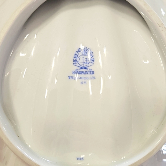 HEREND "Queen Victoria" pattern, shell-shaped dish. - Picture 9 of 10
